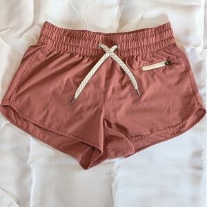 Vuori Clementine Shorts in Rosewood with Drawstring - Size XS